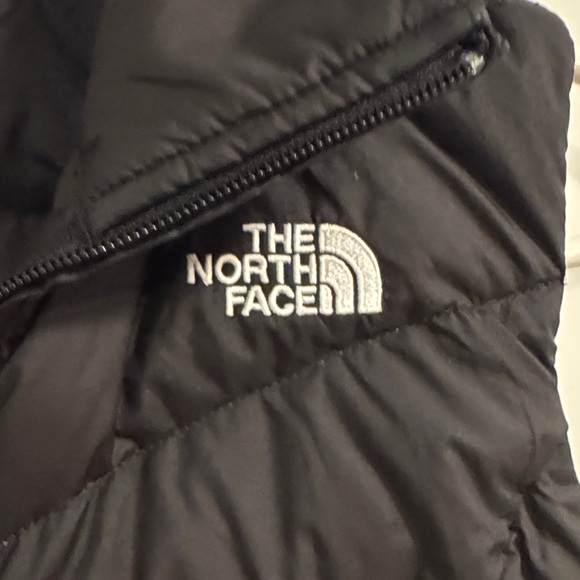 The North Face Women's Ebony Quilted Vest - Picture 3 of 7
